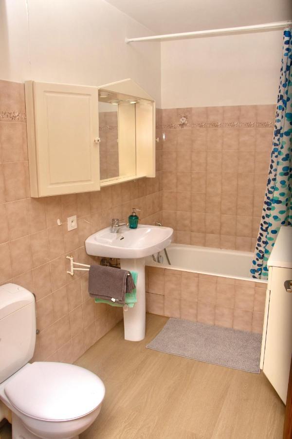 Appartement Entre Geneve Et Chamonix Au Pied Des Montagnes Клюз Екстериор снимка